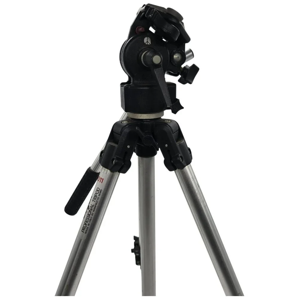 Bogen 3011 Professional Camera Tripod w/ 3063 Pan Tilt Fluid Head Made in Italy